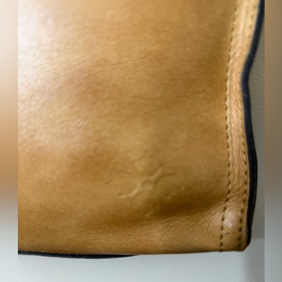 Patricia Nash Tan Woven Tote Bag - Picture 3 of 13